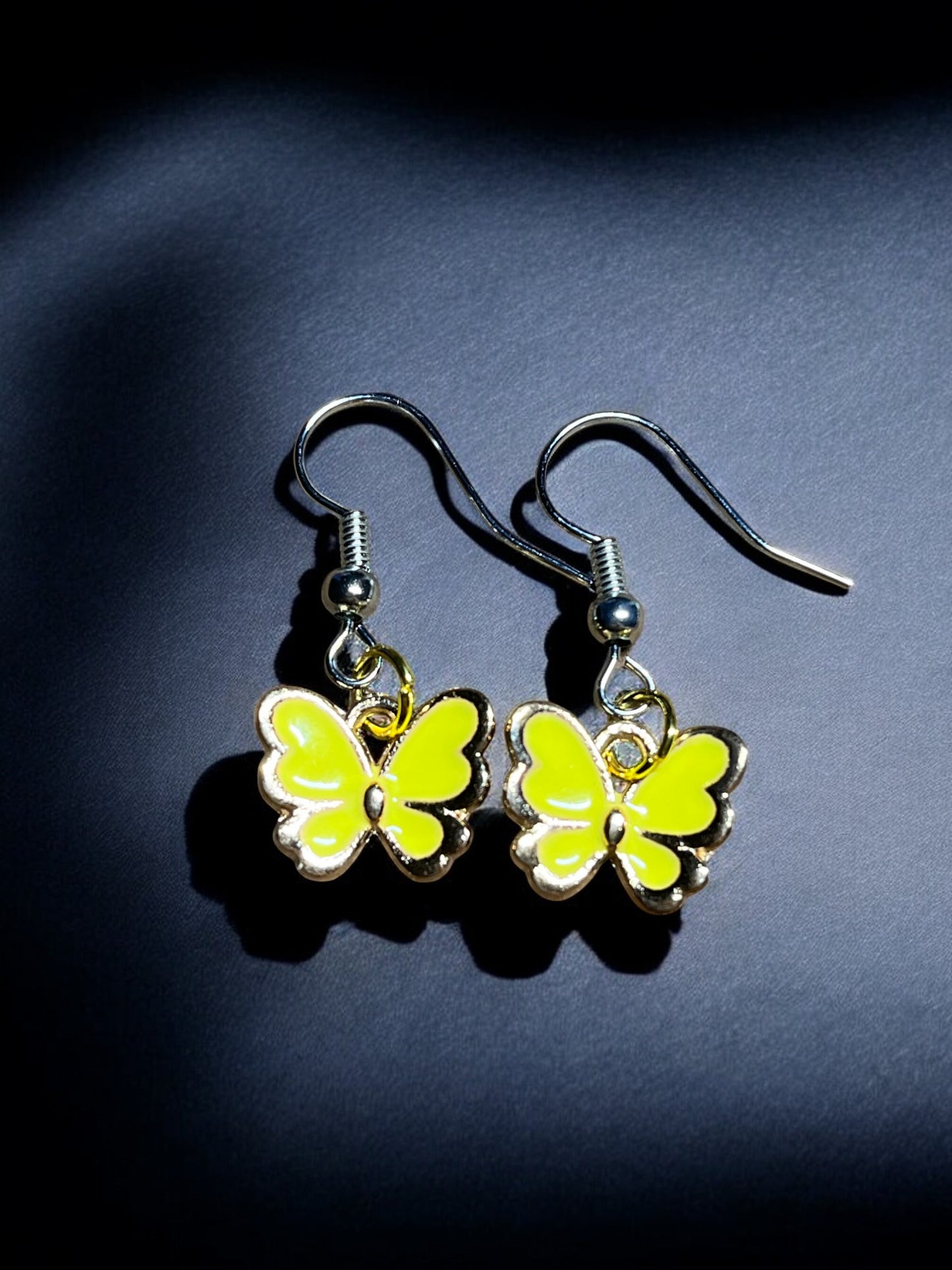 Pendientes de mariposa