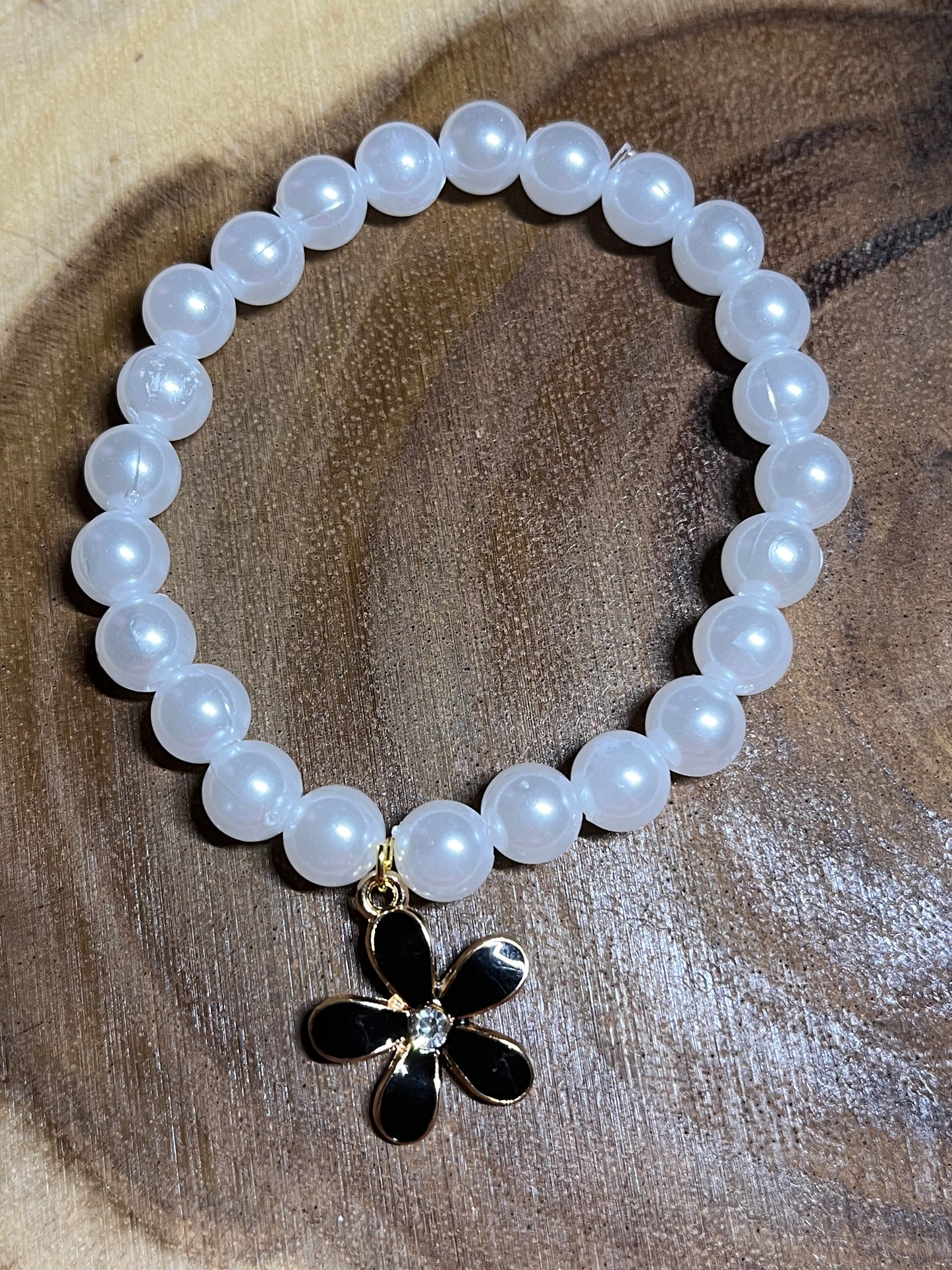 Flower Pearl Bracelets