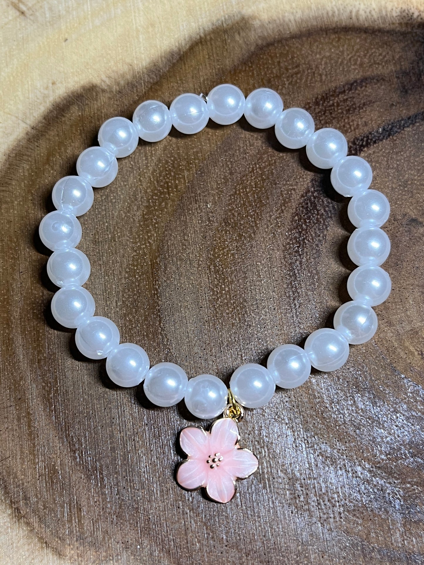 Flower Pearl Bracelets