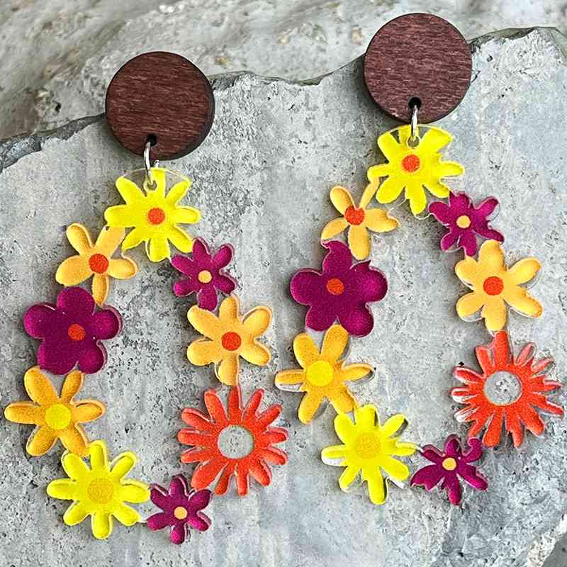 Pendientes de lágrima con flores