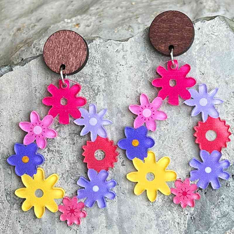 Pendientes de lágrima con flores